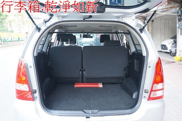 E版.鋁圈.後座空調.只跑18萬.全車100%原鈑件.車美如新.保證一看就會喜歡.零頭款.可全額貸  第8張相片