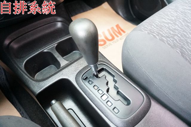E版.鋁圈.後座空調.只跑18萬.全車100%原鈑件.車美如新.保證一看就會喜歡.零頭款.可全額貸  第15張相片