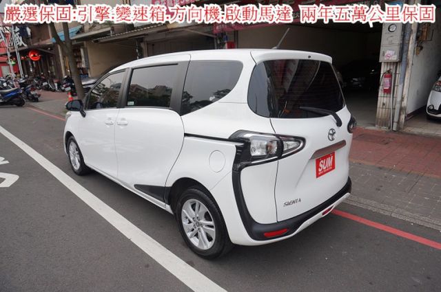 七人座.八氣囊.雙電滑門.車道偏移.盲點.後座空調.一手車.只跑4萬.全車100%原版件.原廠保固中.零頭款.可全額貸  第3張相片