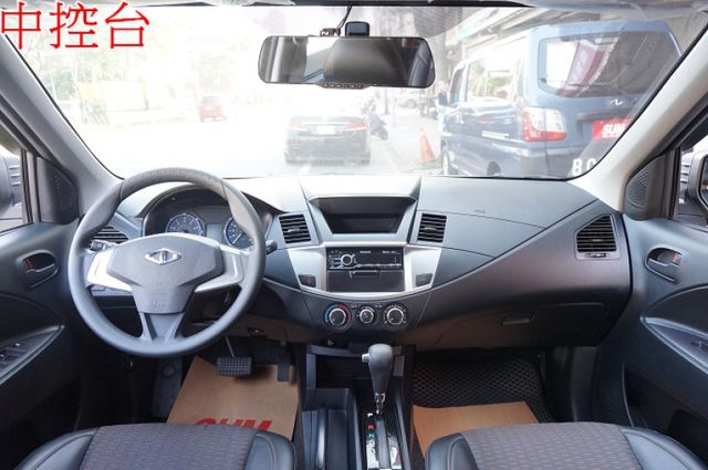 一手車.只跑1萬.全程原廠保養.全車100%原版件.車美如新.零頭款.可全額貸  第5張相片