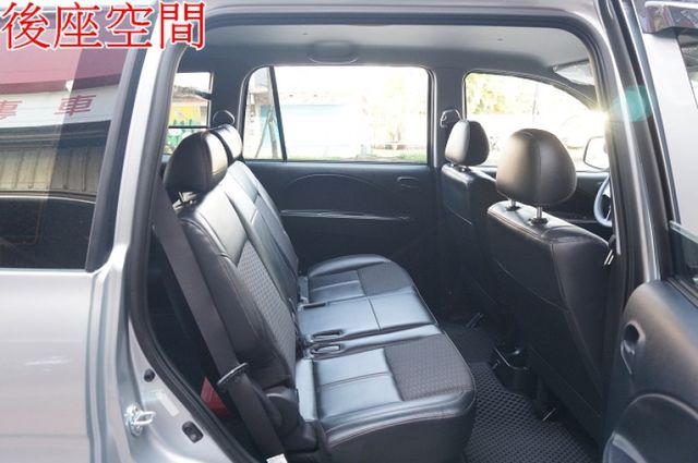 一手車.只跑1萬.全程原廠保養.全車100%原版件.車美如新.零頭款.可全額貸  第7張相片