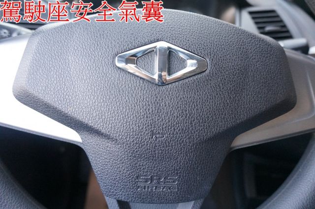 一手車.只跑1萬.全程原廠保養.全車100%原版件.車美如新.零頭款.可全額貸  第15張相片
