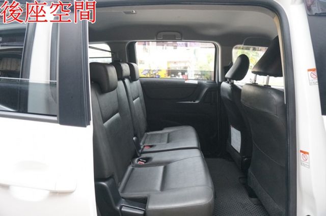 影音.一手車.只跑7萬.全程原廠保養.全車100%原鈑件.車美如新.零頭款.可全額貸  第7張相片