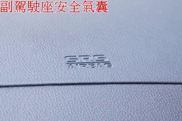 一手車.只跑4萬.里程保證.全車100%原版件.車美如新.零頭款.可全額貸  第16張相片