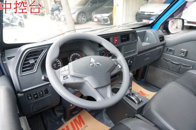 得利卡貨車(自排.電動尾門).一手車.只跑2萬.里程保證.全車100%原鈑件.車美如新.零頭款.可全額貸  第7張相片