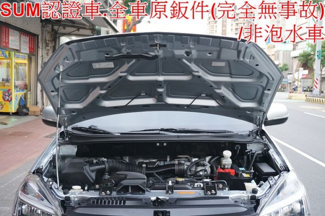 豪華型.鋁圈.後座空調.一手車.只跑4萬.全程原廠保養.全車100%原版件.車美如新.零頭款.可全額貸  第9張相片