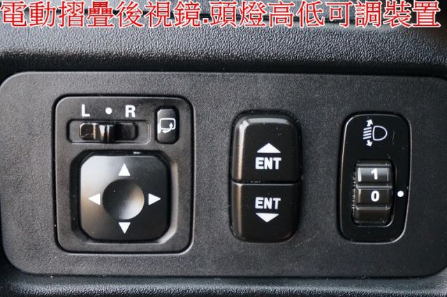 豪華型.鋁圈.後座空調.一手車.只跑4萬.全程原廠保養.全車100%原版件.車美如新.零頭款.可全額貸  第20張相片