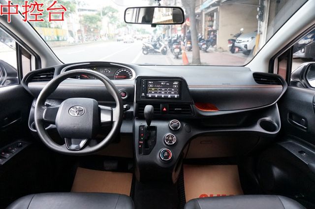 一手車.只跑5萬.全程原廠保養.全車100%原鈑件.車美如新.原廠保固中.零頭款.可全額貸  第5張相片