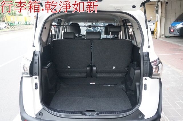 一手車.只跑5萬.全程原廠保養.全車100%原鈑件.車美如新.原廠保固中.零頭款.可全額貸  第8張相片
