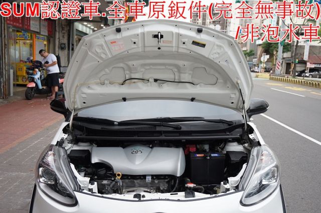 一手車.只跑5萬.全程原廠保養.全車100%原鈑件.車美如新.原廠保固中.零頭款.可全額貸  第9張相片