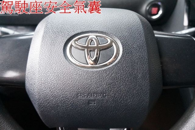 一手車.只跑5萬.全程原廠保養.全車100%原鈑件.車美如新.原廠保固中.零頭款.可全額貸  第16張相片