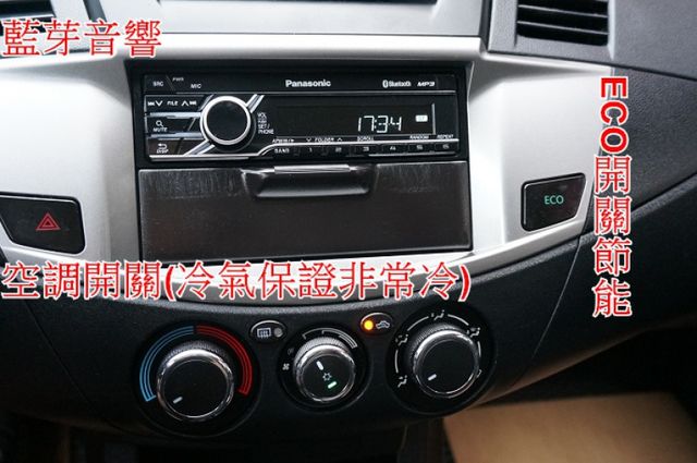 一手車.只跑6萬.里程保證.全車100%原版件.車美如新.零頭款.可全額貸  第17張相片