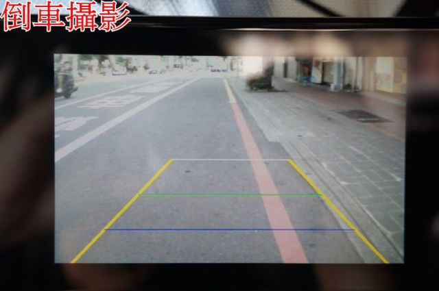 一手車.只跑3萬.全程原廠保養.全車100%原鈑件.車美如新.零頭款.可全額貸  第20張相片