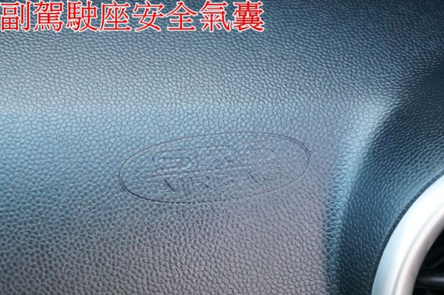 女用一手車.只跑5萬.里程保證.全車100%原版件.車美如新.零頭款.可全額貸  第16張相片