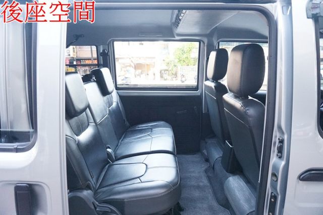 菱利廂車A180(自排).一手車.只跑2萬.全車100%原鈑件.車美如新.新車保固中.零頭款.可全額貸  第7張相片