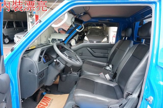 得利卡貨車(自排).一手車.只跑4萬.里程保證.全車100%原鈑件.車美如新.零頭款.可全額貸  第7張相片