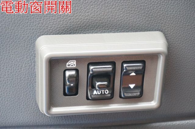 得利卡貨車(自排).一手車.只跑4萬.里程保證.全車100%原鈑件.車美如新.零頭款.可全額貸  第19張相片