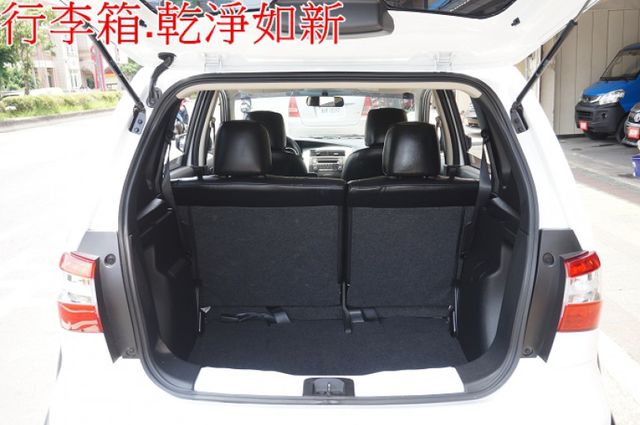 一手車.只跑6萬.里程保證.全車100%原鈑件.車美如新.零頭款.可全額貸  第8張相片