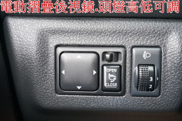 I-KEY.恆溫.盲點.藍芽.抬頭顯示器.女用一手車.只跑4萬.全車100%原鈑件.車美如新.零頭款.可全額貸  第20張相片