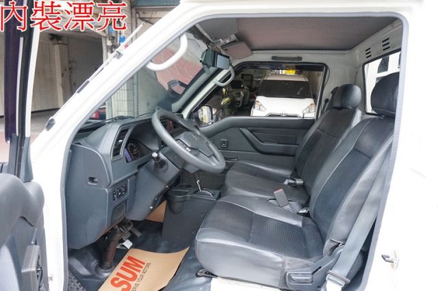 得利卡貨車(自排.電動尾門).一手車.只跑5萬.里程保證.全車100%原鈑件.車美如新.零頭款.可全額貸  第8張相片