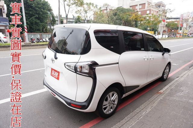 八氣囊.車道偏移.前車碰撞預警.一手車.只跑5萬.全車100%原鈑件.原廠保固中.零頭款.可全貸  第4張相片