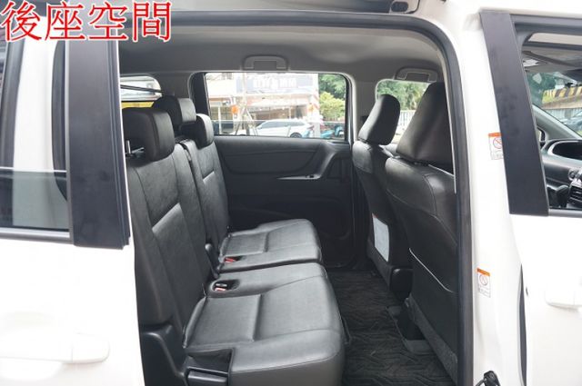 八氣囊.車道偏移.前車碰撞預警.一手車.只跑5萬.全車100%原鈑件.原廠保固中.零頭款.可全貸  第7張相片