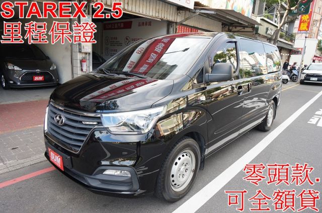 影音系統.八人座.一手車.只跑10萬.里程保證.全車100%原鈑件.車美如新.零頭款.可全額貸  第1張相片