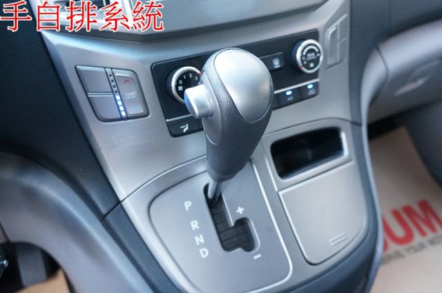 影音系統.八人座.一手車.只跑10萬.里程保證.全車100%原鈑件.車美如新.零頭款.可全額貸  第16張相片