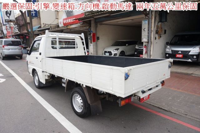 得利卡貨車(自排).一手車.只跑9千.里程保證.全車100%原鈑件.車美如新.原廠保固中.零頭款.可全額貸  第3張相片