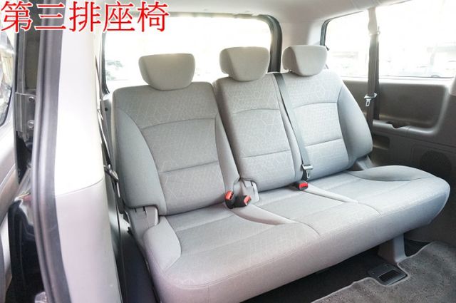 影音系統.八人座.一手車.只跑10萬.里程保證.全車100%原鈑件.車美如新.零頭款.可全額貸  第8張相片