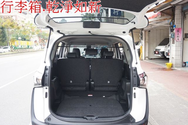 八氣囊.車道偏移.前車碰撞預警.一手車.只跑5萬.全車100%原鈑件.原廠保固中.零頭款.可全貸  第8張相片