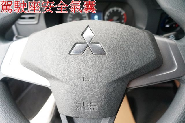 得利卡廂車.2人座.一手車.只跑5萬.全程原廠保養.全車100%原鈑件.車美如新.零頭款.可全額貸  第15張相片