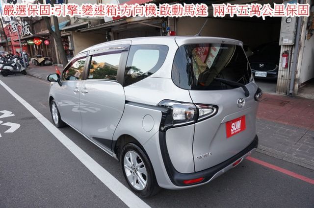八氣囊.車道偏移.前車碰撞預警.一手車.只跑4萬.全車100%原鈑件.原廠保固中.零頭款.可全貸  第3張相片
