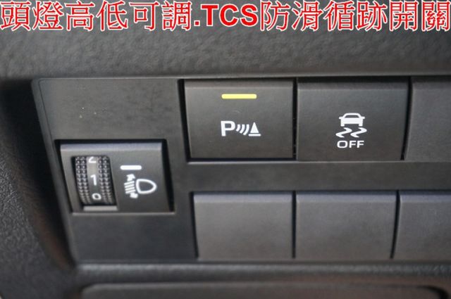 一手車.只跑1萬.全車100%原鈑件.車美如新.原廠保固中.零頭款.可全額  第16張相片