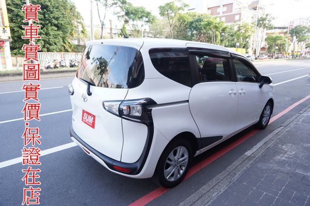 影音系統.一手車.只跑4萬.全車100%原鈑件.車美如新.原廠保固中.零頭款.可全額  第4張相片