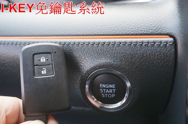 影音系統.一手車.只跑4萬.全車100%原鈑件.車美如新.原廠保固中.零頭款.可全額  第14張相片