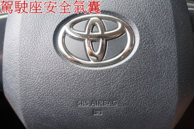 影音系統.一手車.只跑4萬.全車100%原鈑件.車美如新.原廠保固中.零頭款.可全額  第16張相片