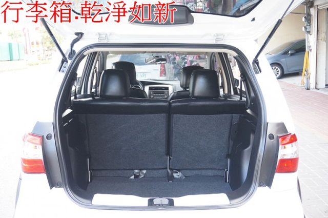 一手車.只跑4萬.里程保證.全車100%原鈑件.車美如新.零頭款.可全額  第8張相片