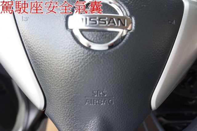 一手車.只跑4萬.里程保證.全車100%原鈑件.車美如新.零頭款.可全額  第15張相片