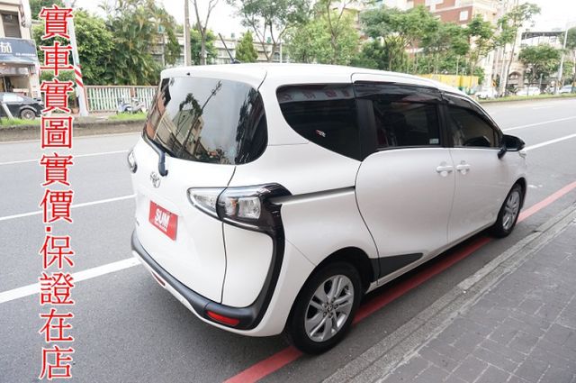 影音.八氣囊.車道偏移.前車碰撞預警.一手車.只跑4萬.全車100%原鈑件.車美如新.原廠保固中.零頭款.可全額  第4張相片