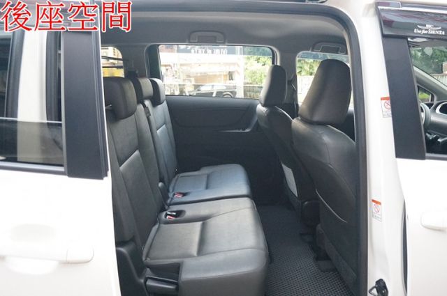 影音.八氣囊.車道偏移.前車碰撞預警.一手車.只跑4萬.全車100%原鈑件.車美如新.原廠保固中.零頭款.可全額  第7張相片