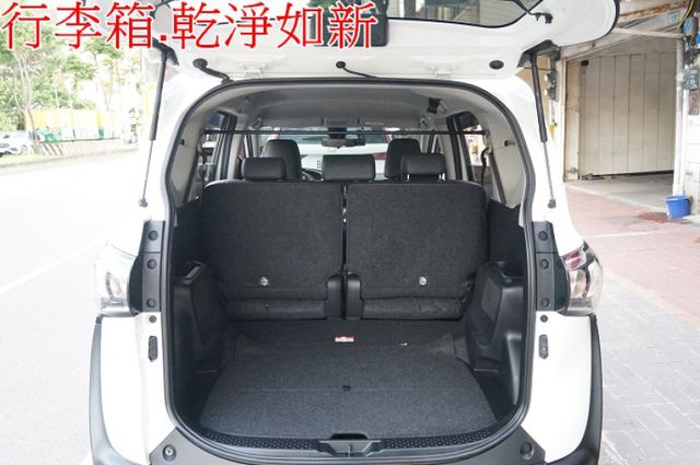 影音.八氣囊.車道偏移.前車碰撞預警.一手車.只跑4萬.全車100%原鈑件.車美如新.原廠保固中.零頭款.可全額  第8張相片