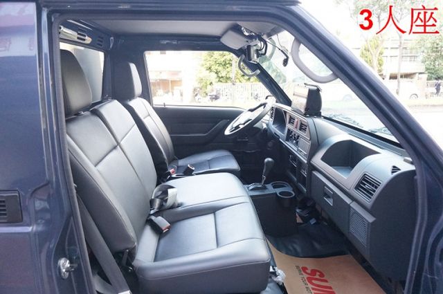 得利卡貨車(自排).電動尾門.五面蓬.一手車.只跑4千.全車100%原鈑件.車美如新.原廠保固中.零頭款.可全額貸  第9張相片