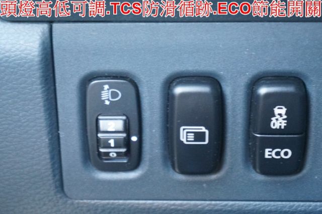 得利卡貨車(自排).電動尾門.五面蓬.一手車.只跑4千.全車100%原鈑件.車美如新.原廠保固中.零頭款.可全額貸  第17張相片