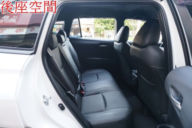 一手車.只跑1萬.全程原廠保養.全車100%原鈑件.車美如新.原廠保固中.零頭款.可全額貸  第7張相片