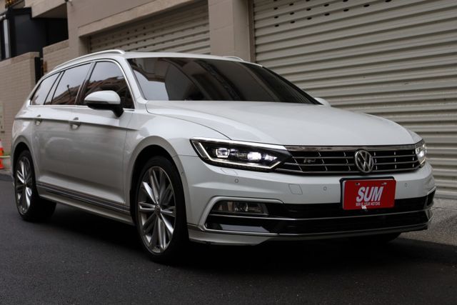 330TSI RL版 30 Million Edition 一手車 原鈑件 跑8.2萬公里 原廠保養 里程保證  第4張相片