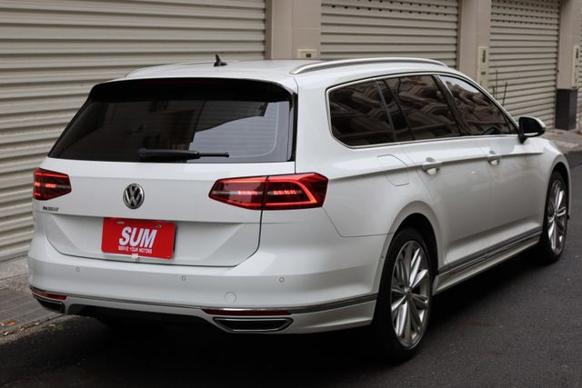 330TSI RL版 30 Million Edition 一手車 原鈑件 跑8.2萬公里 原廠保養 里程保證  第7張相片