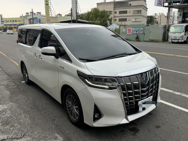 Hybrid 一手車 原鈑件 跑8.1萬公里 原廠保養 里程保證 內外漂亮 白色/白內裝 商務客自用車無菸無K  第2張相片