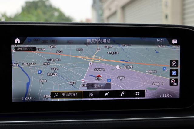 GLE350 汽油 23P跟車系統 全景天窗 柏林之音 雙螢幕  第18張相片