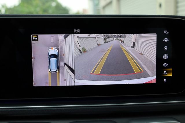 GLE350 汽油 23P跟車系統 全景天窗 柏林之音 雙螢幕  第19張相片